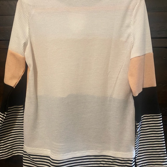 NWT Waffle Color Block Shirt - Picture 2 of 2